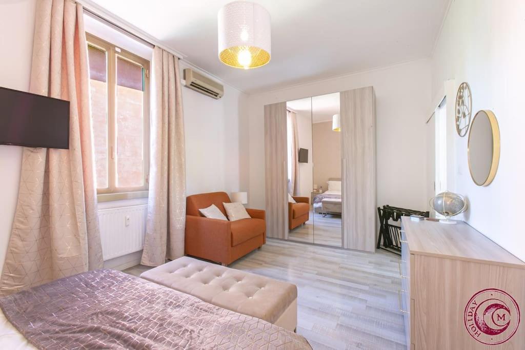 C M Il Balcone Di Galatea Apartment