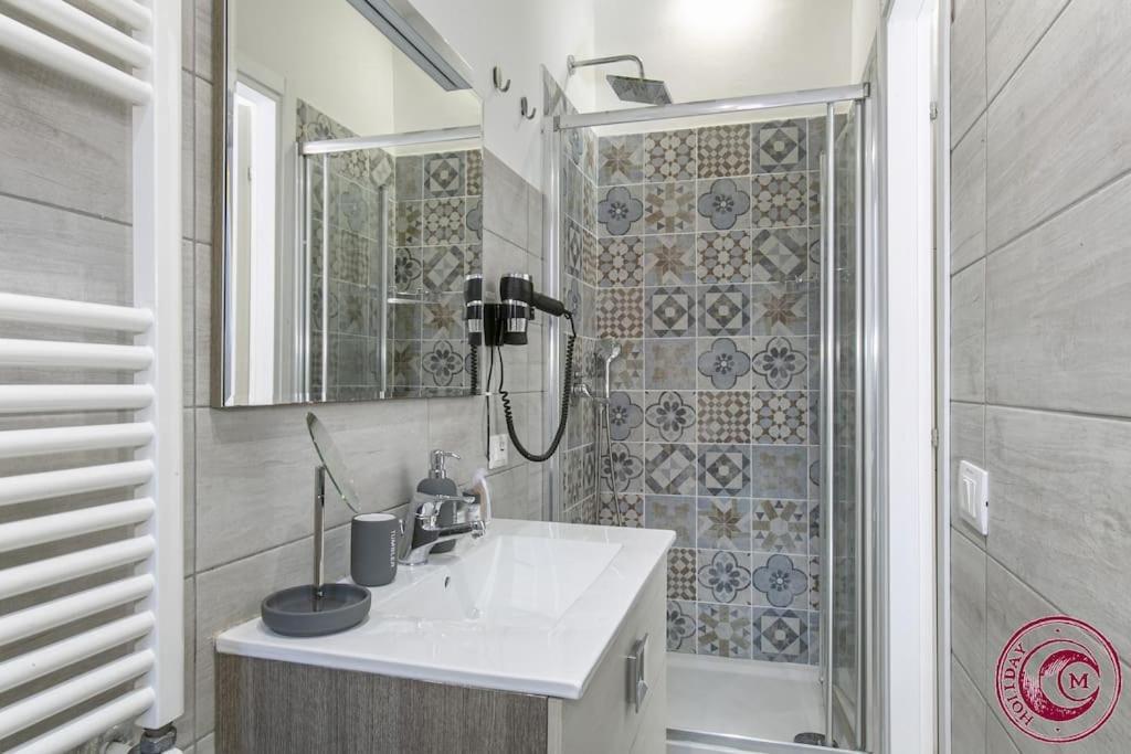 Apartment C M Il Balcone Di Galatea Rom